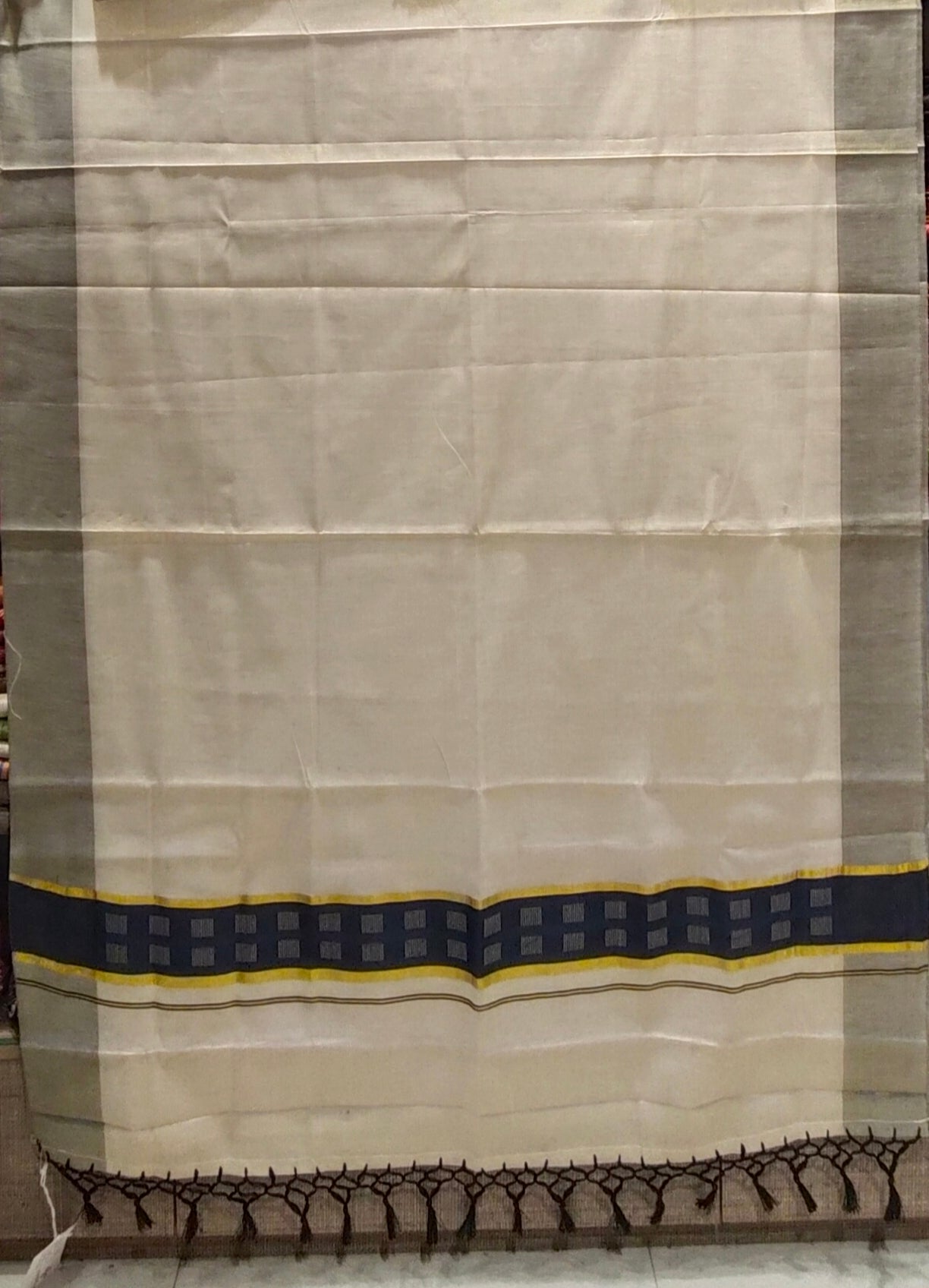 Saree Kasavu