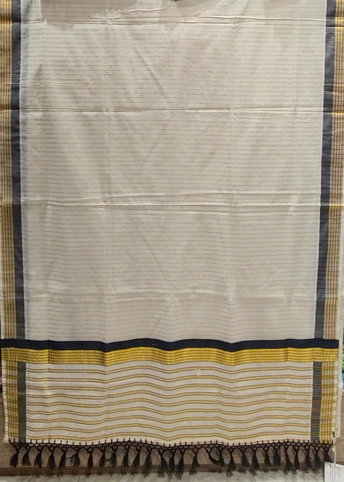 Saree Kasavu