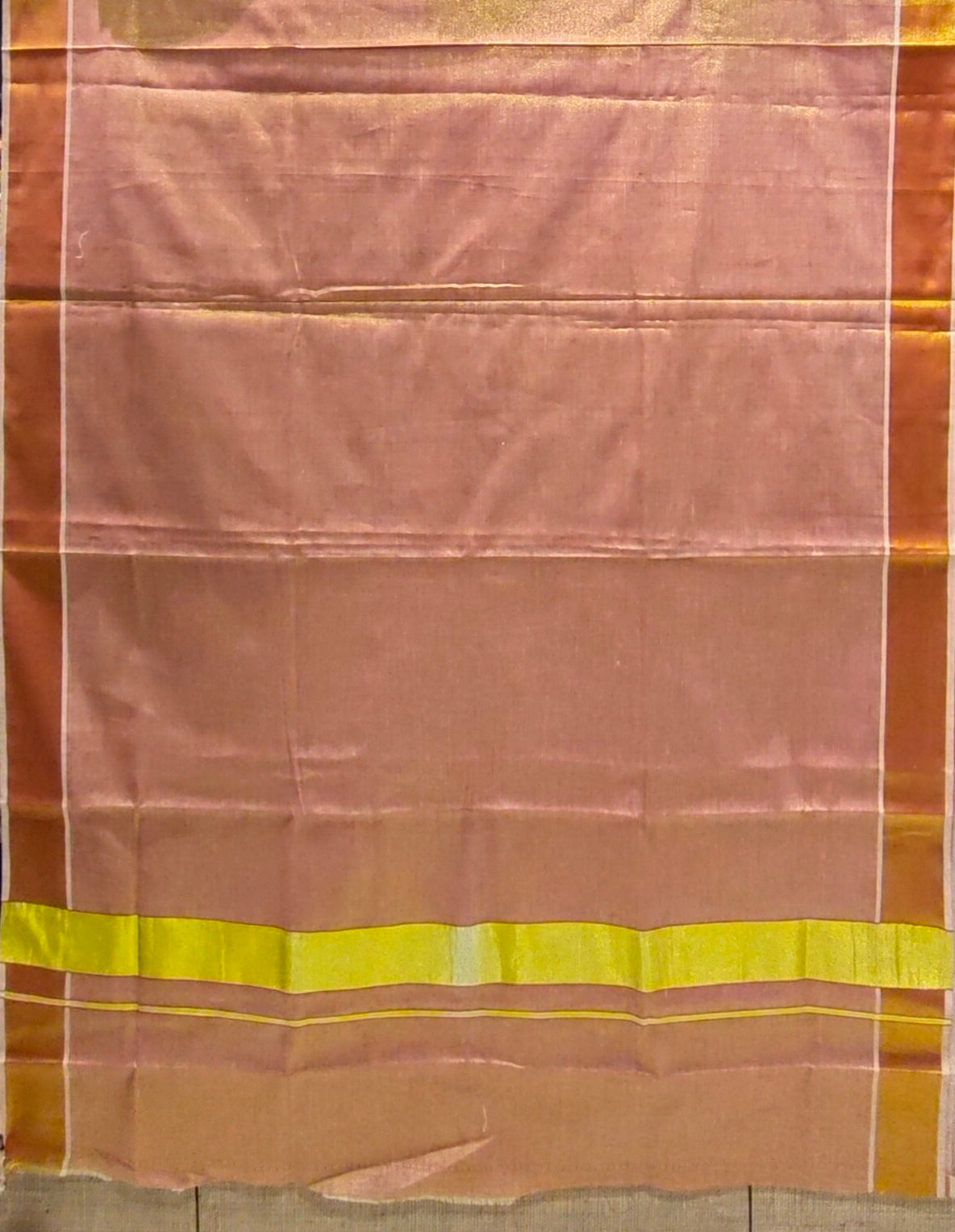Saree Kasavu
