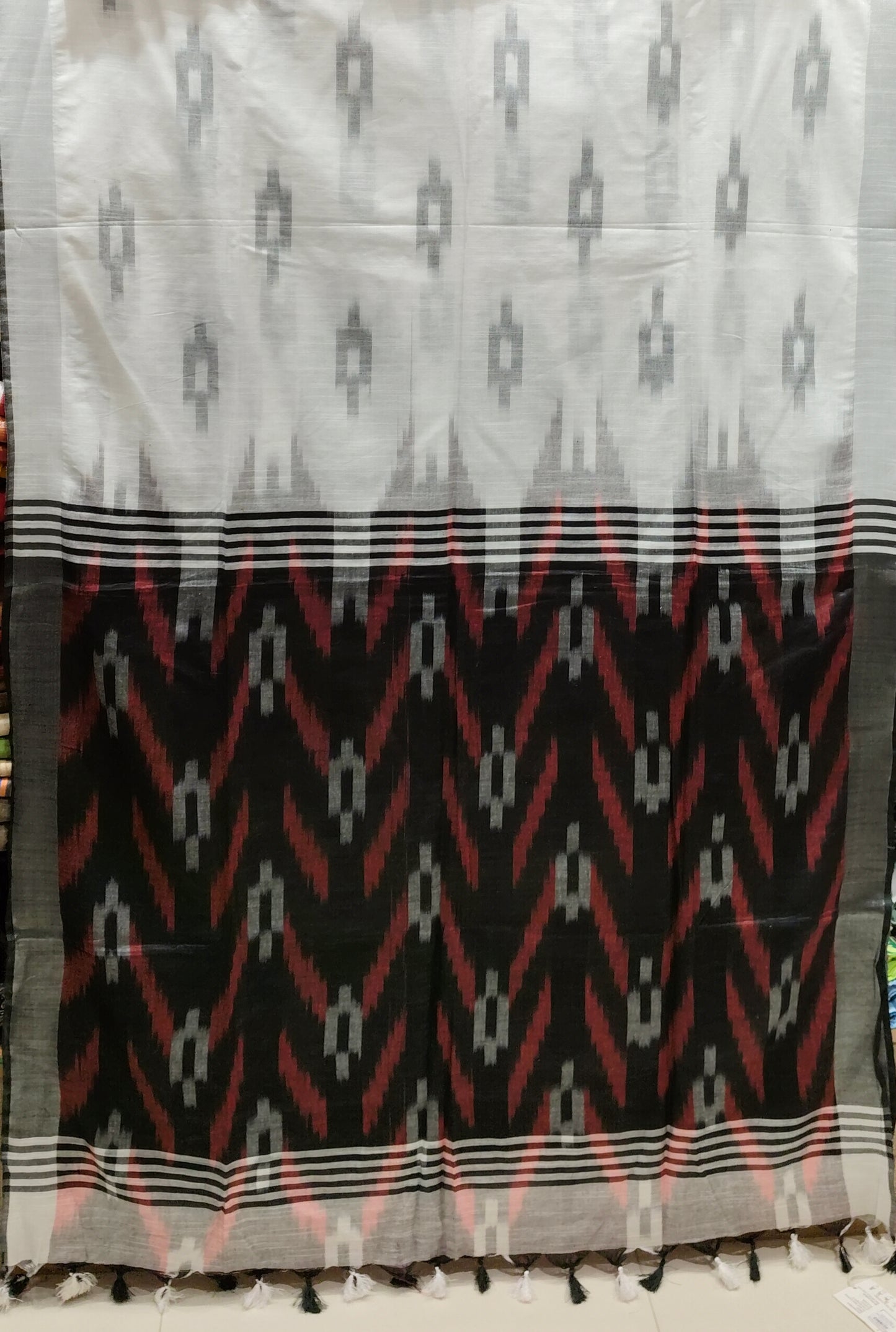 Saree Linen-Cotton Ikat