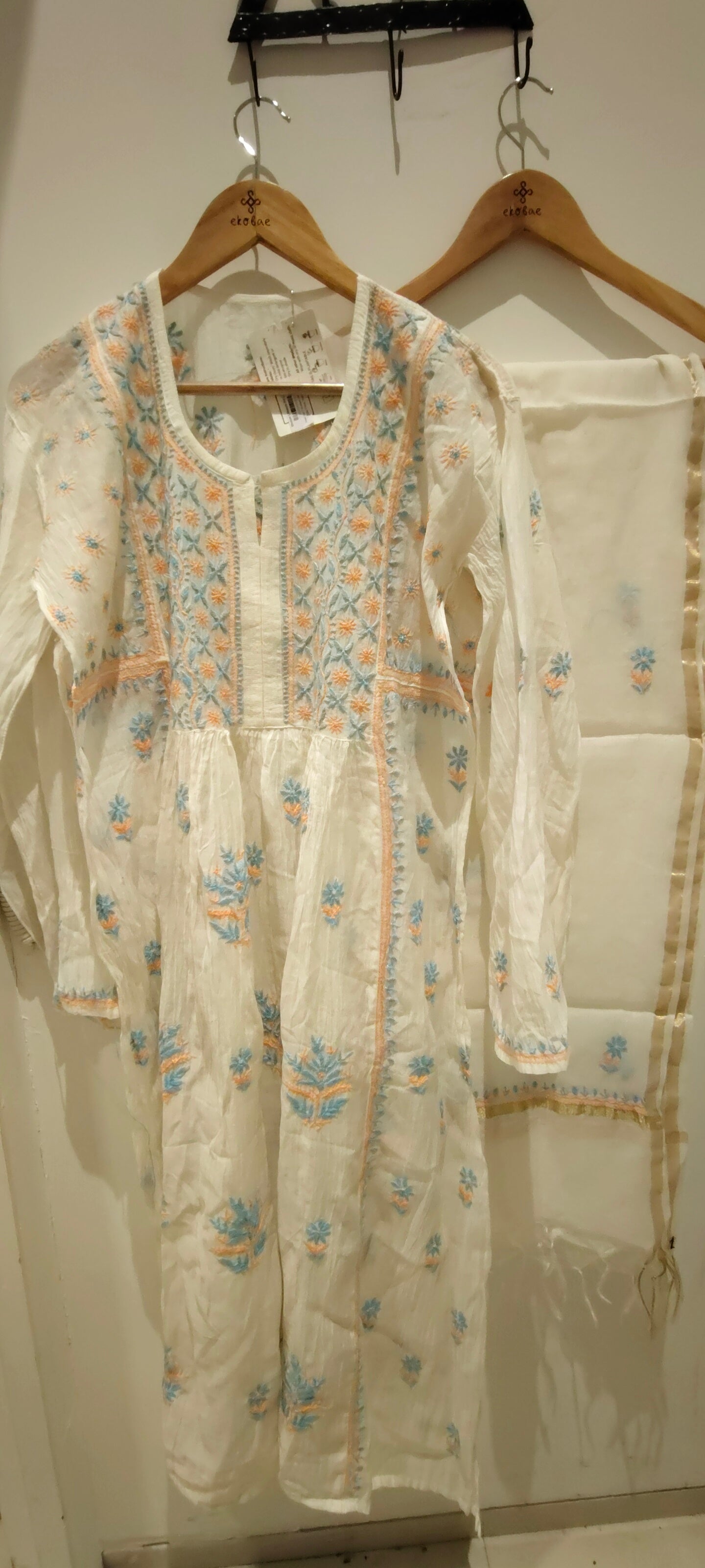 Chikankari Gown semi stitched 2pc