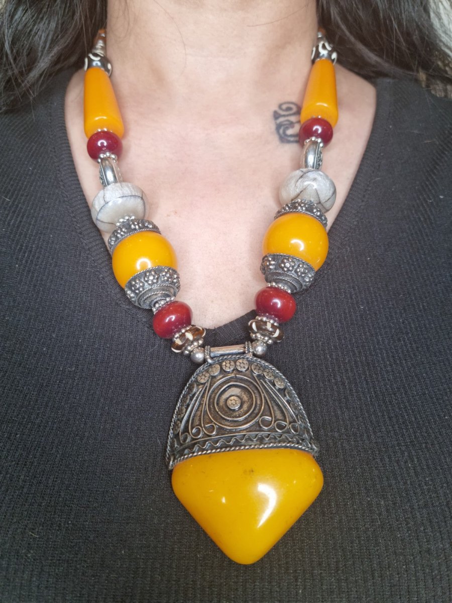 Himalayan Tribal Necklace with Cabochon Pendant - Ekobae