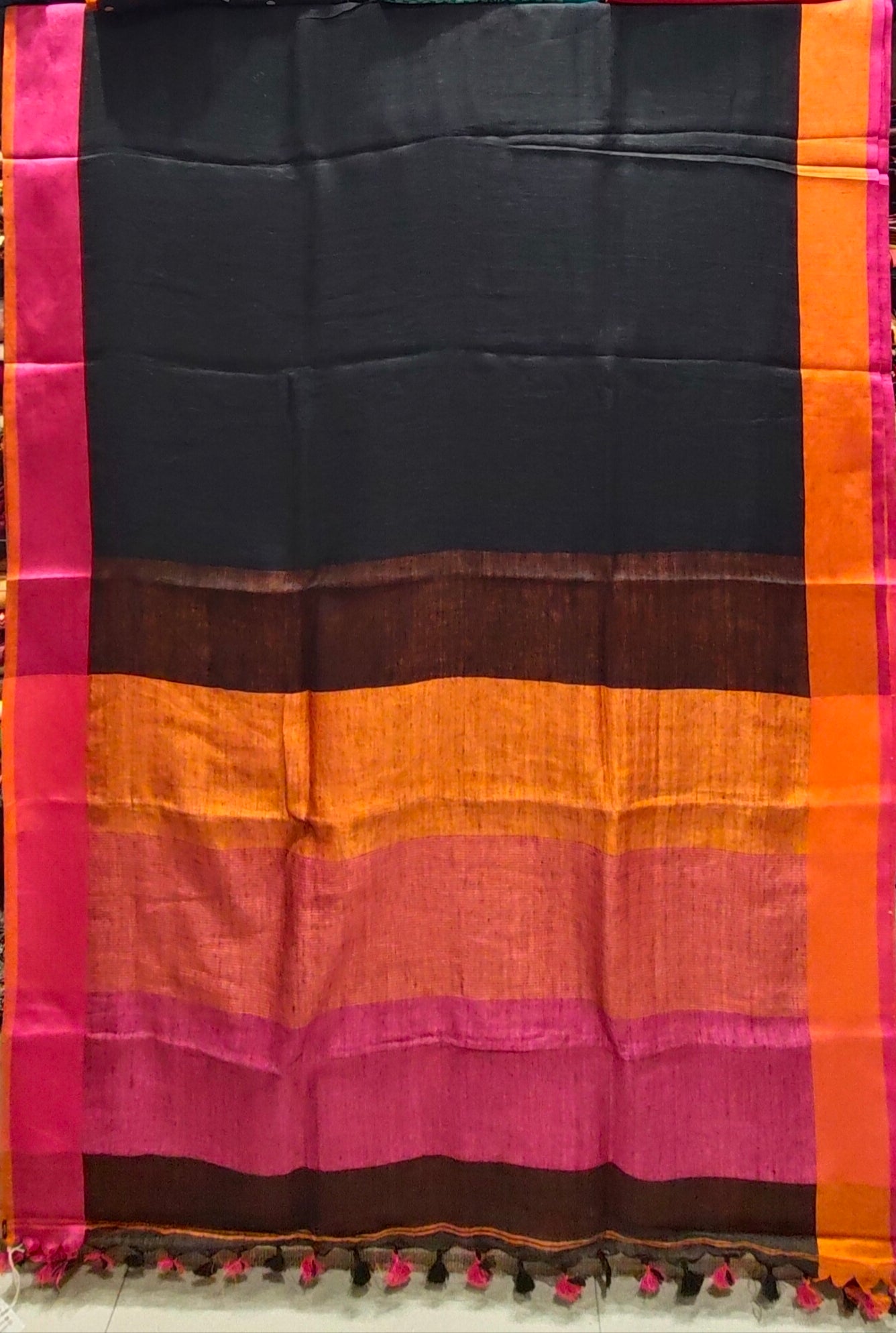 Saree linen by linen